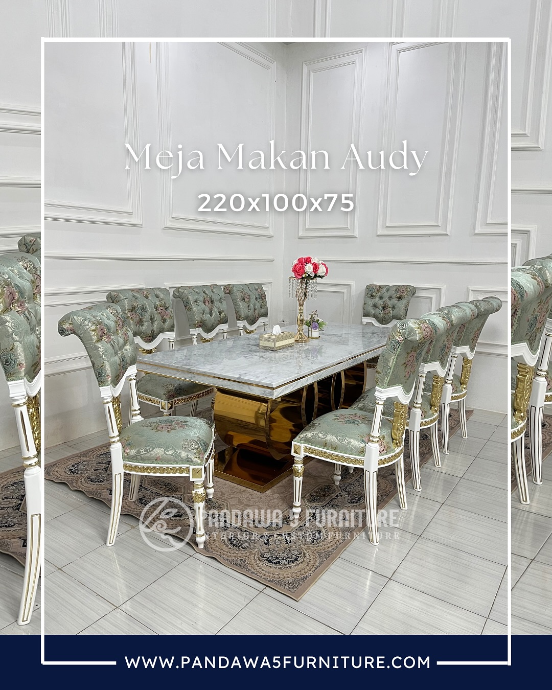 Meja Makan audy dipadukan dengan kursi yang cantik luxury membawa kesan yang baru di ruang makan